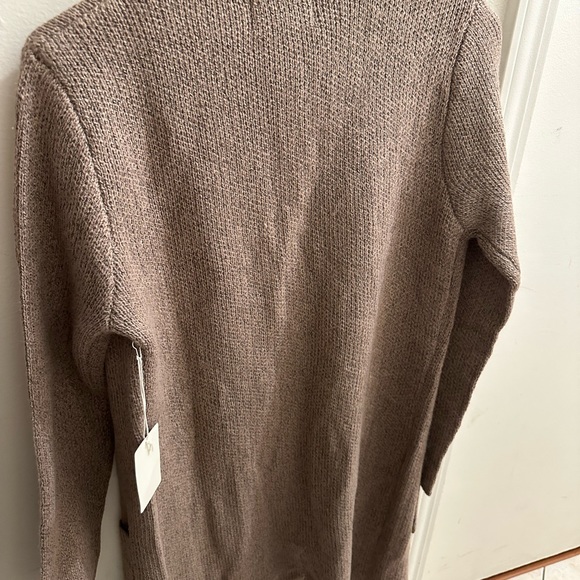 Active USA Sweaters - Brand new women’s cardigan nude tan color
